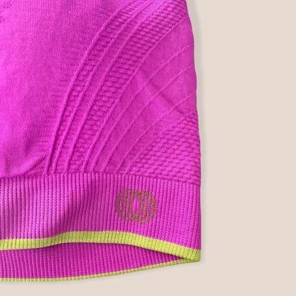 BALANCE Padded Sports Bra - Picture 3 of 6